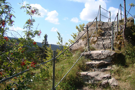 Aussichtswarte des höchsten Felsturms dieser Gebirgsbildung &ndash; (04.09.2011, VGN &copy;&nbsp;VGN GmbH)