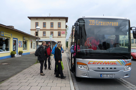 Einstieg in den ErzExpress in Pegnitz &ndash; (26.05.2016, VGN &copy;&nbsp;VGN GmbH)