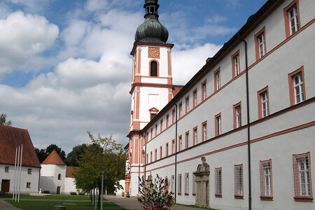Kloster und Kirche &ndash; (26.05.2016, VGN &copy;&nbsp;VGN GmbH)