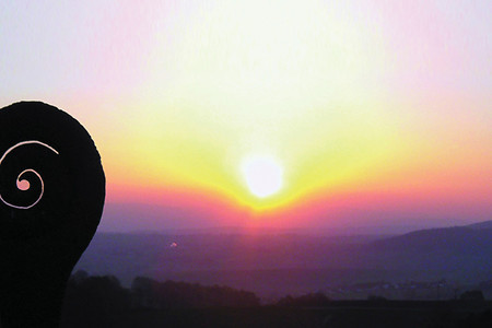 Skulptur von NaturKunstRaum Neubürg &ndash; (VGN, Regionalmanagement Bayreuth &copy;&nbsp;VGN GmbH, Regionalmanagement Bayreuth)