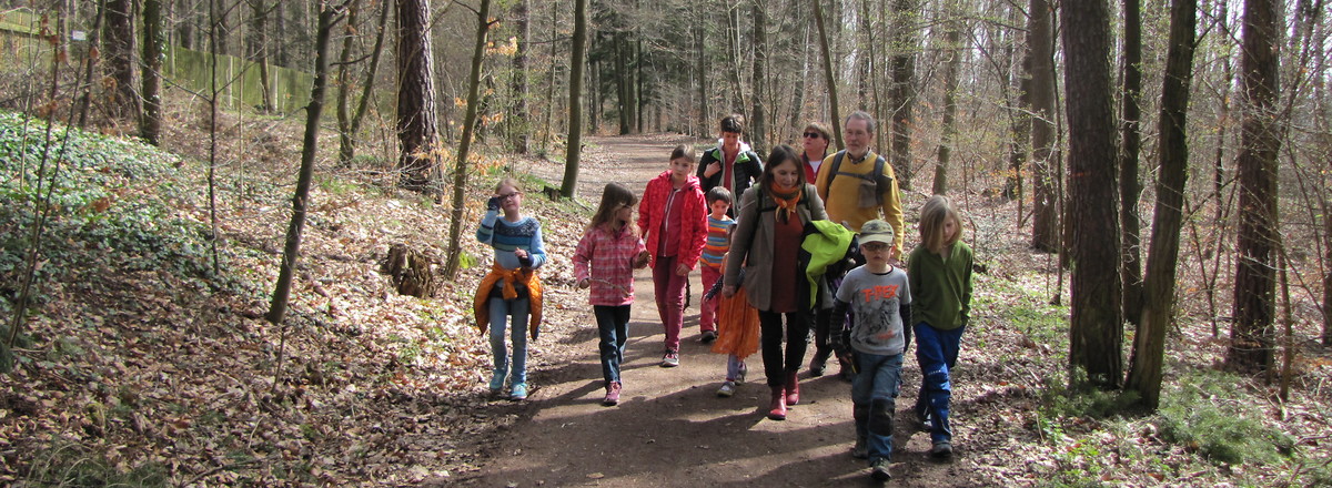 Unterwegs im Stadtwald &ndash;  (02.04.2016, VGN &copy;&nbsp;VGN GmbH)