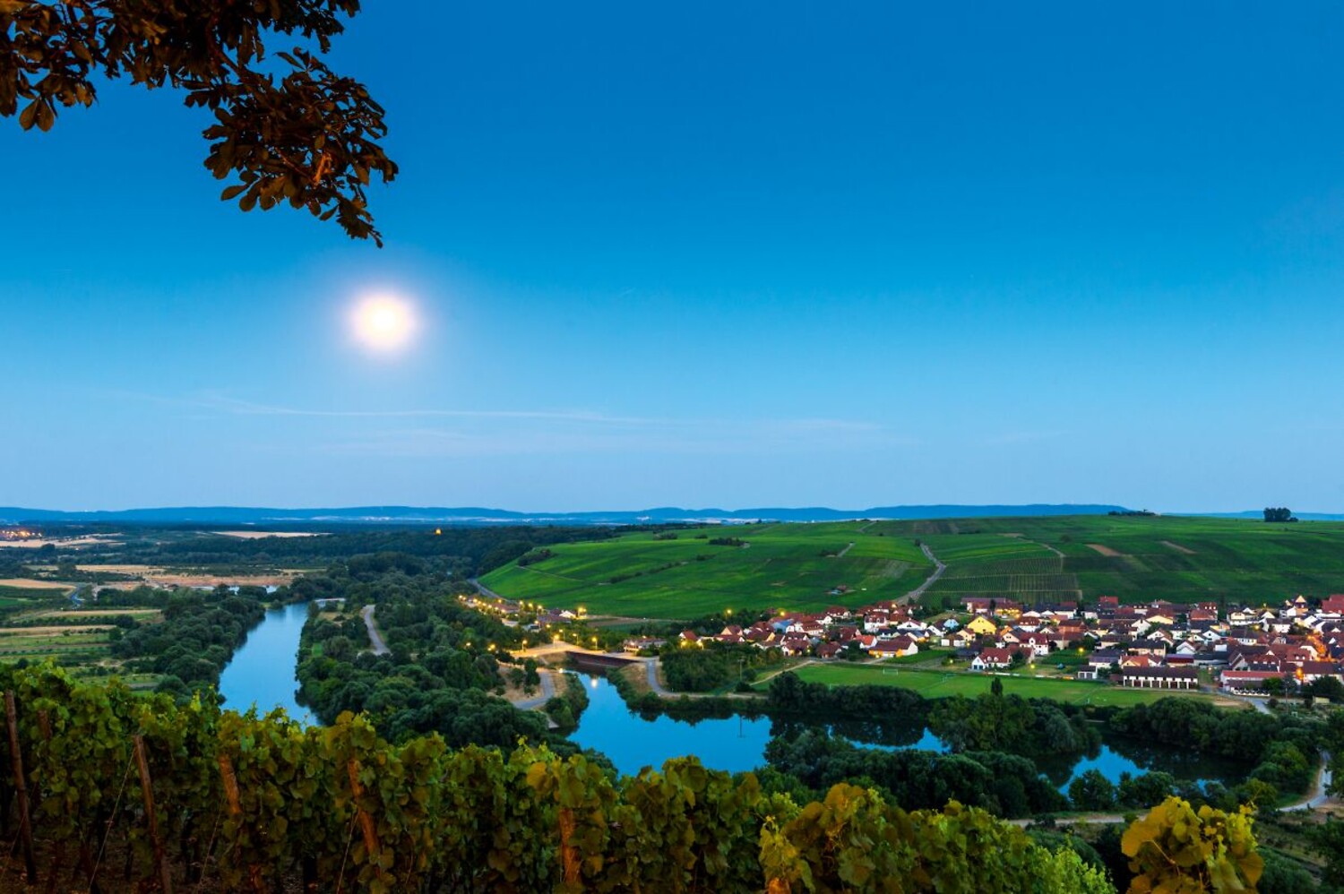 Volkacher Mainschleife &ndash;  (Andreas Hub &copy;&nbsp;Fränkisches Weinland Tourismus)