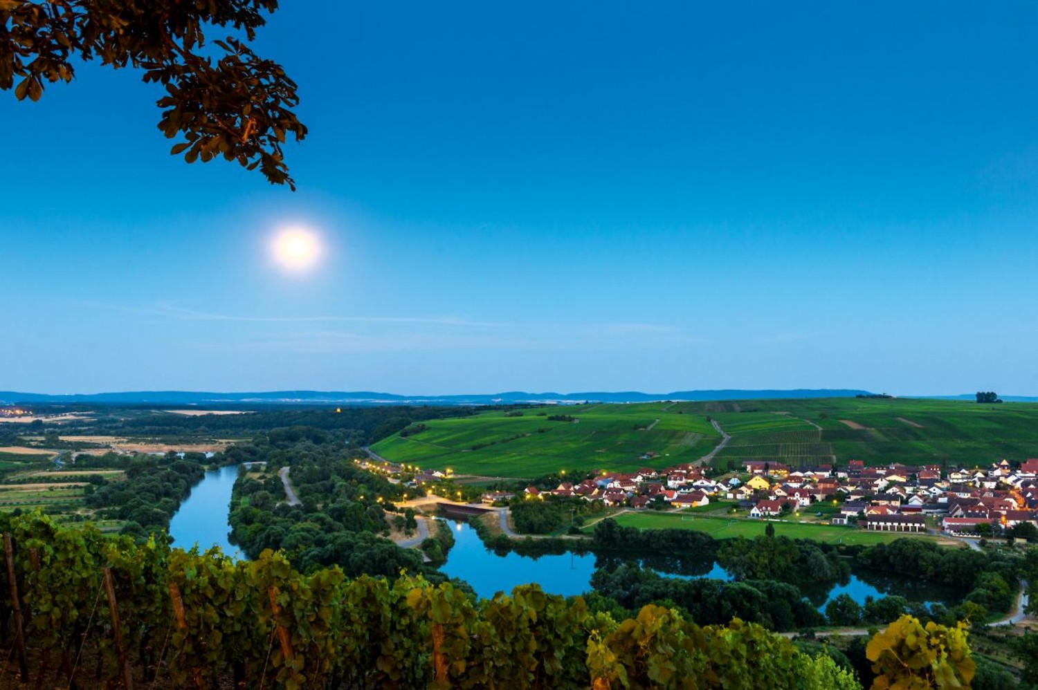 Volkacher Mainschleife &ndash;  (Andreas Hub &copy;&nbsp;Fränkisches Weinland Tourismus)