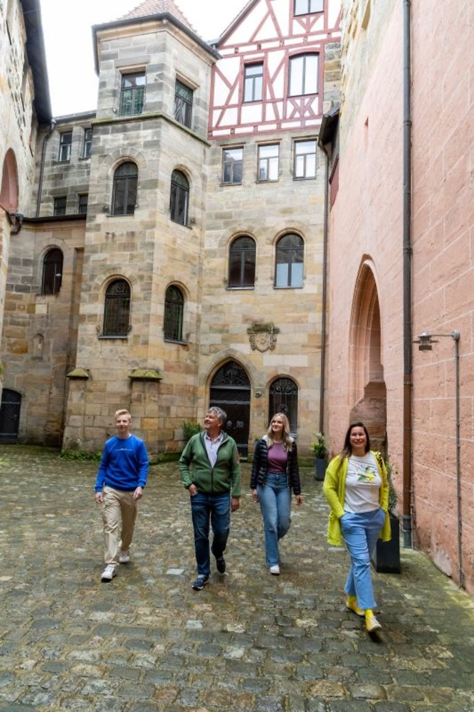 Im Hof der Wenzelburg &ndash;  (Frank Boxler &copy;&nbsp;Nürnberger Land Tourismus)