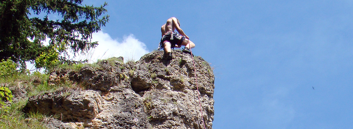 Einer der zahlreichen Kletterfelsen im Paradiestal &ndash;  (VGN &copy;&nbsp;VGN GmbH)