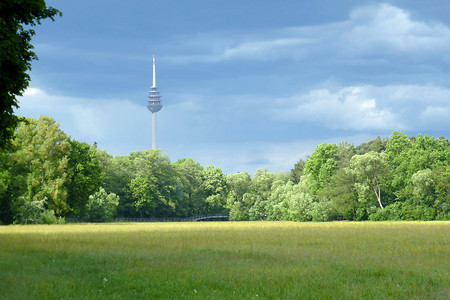Blick zum Fernmeldeturm &ndash; (20.05.2013, VGN &copy;&nbsp;VGN GmbH)