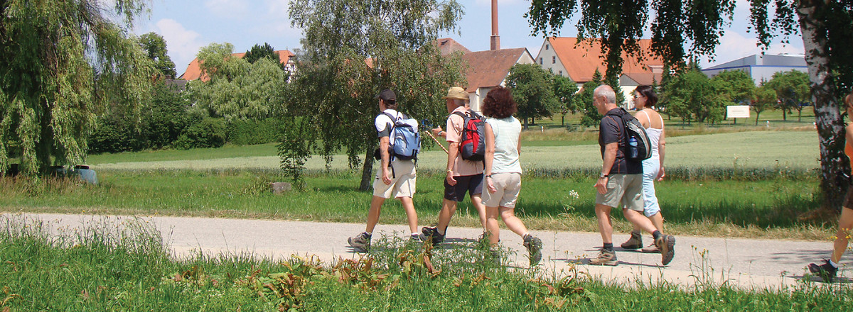 Reichelshofen, im Hintergrund die Landwehr-Bräu &ndash;  (VGN &copy;&nbsp;VGN GmbH)