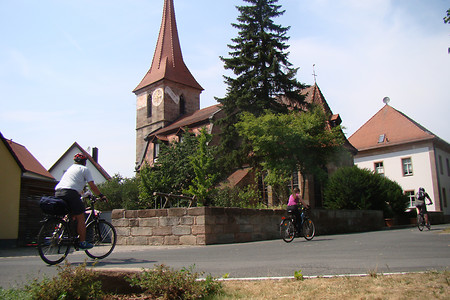 Durch Tennenlohe &ndash; (VGN &copy;&nbsp;VGN GmbH)