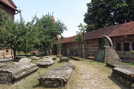 Alter Friedhof in Kraftshof &ndash; (VGN &copy;&nbsp;VGN GmbH)