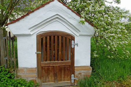 Kapelle in Unterbretenlohe &ndash; (18.04.2014, VGN &copy;&nbsp;VGN GmbH)