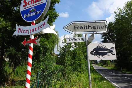 Hinweisschilder am Weg &ndash; (18.02.2019, VGN S.Daßler &copy;&nbsp;VGN GmbH)