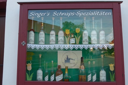 Schnaps-Spezialitäten &ndash; (18.02.2019, Gertrud Härer &copy;&nbsp;Gertrud Härer)