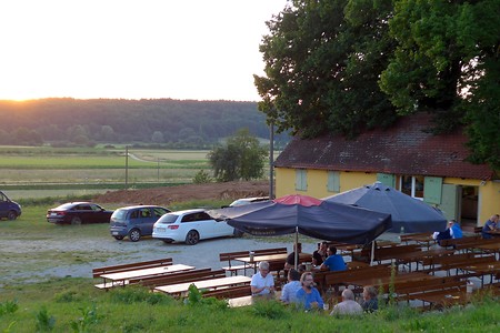 Einkehrmöglichkeit mit Biergarten &ndash; (18.02.2019, Gertrud Härer &copy;&nbsp;Gertrud Härer)