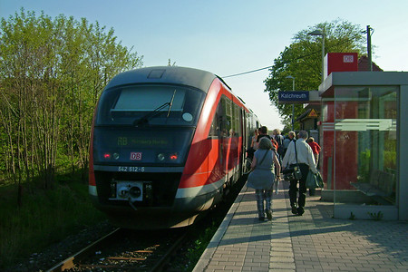 Am Bahnhof in Kalchreuth &ndash; (VGN &copy;&nbsp;VGN GmbH)