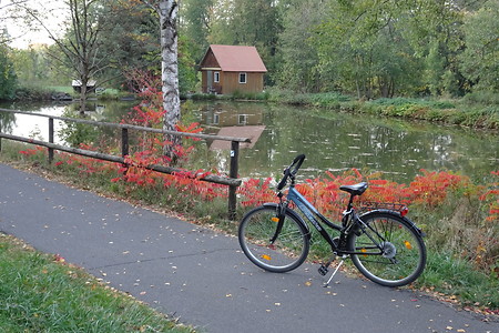 Radweg herbstlich &ndash; (20.10.2018, S. Dassler &copy;&nbsp;VGN GmbH)