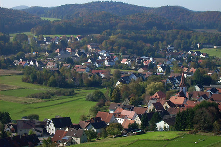 Blick auf Neukirchen &ndash; (VGN &copy;&nbsp;VGN GmbH)