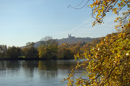 Der Main &ndash; Kloster Banz im Hintergrund (VGN &copy;&nbsp;VGN GmbH)