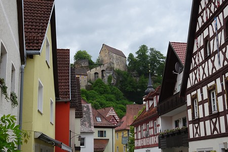 Blick zur Burg Pottenstein &ndash; (26.05.2020, S. Dassler &copy;&nbsp;VGN GmbH)
