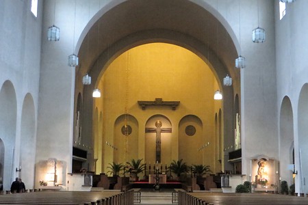 Münstersschwarzach Altarraum &ndash; (14.03.2017, VGN &copy;&nbsp;VGN GmbH)