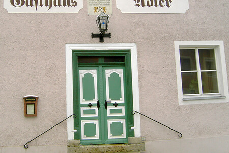 Eingang zum Gasthaus &ndash; (28.08.2015, VGN &copy;&nbsp;VGN GmbH)
