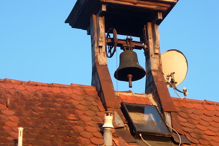 Glockenturm Weiher &ndash; (01.10.2015, VGN &copy;&nbsp;VGN GmbH)