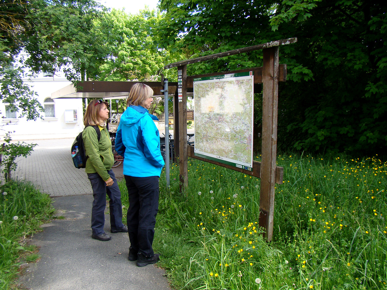 Wandertafel in Neukirchen (b. S-R) &ndash;  (11.08.2016, VGN &copy;&nbsp;VGN GmbH)