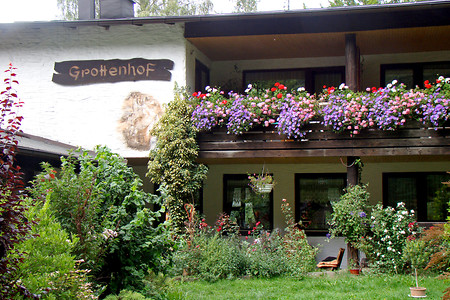 Grottenhof &ndash; (11.08.2008, VGN &copy;&nbsp;VGN GmbH)