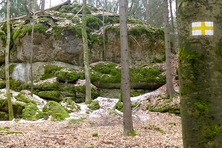 Felsen am Wegrand &ndash; (01.04.2013, VGN &copy;&nbsp;VGN GmbH)