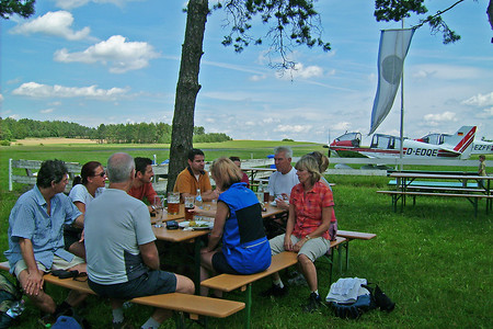 Am Flugplatz &ndash; (VGN &copy;&nbsp;VGN GmbH)