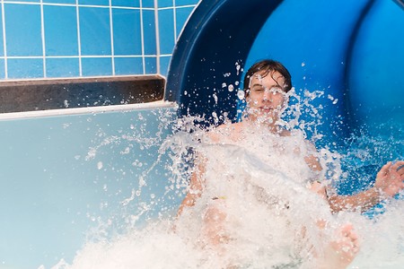 Treuchtlingen Altmühlterme Wasserrutsche &ndash; (05.11.2015, Altmühltherme Treuchtlingen &copy;&nbsp;Altmühltherme Treuchtlingen)