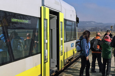 Ausstieg aus der Regionalbahn &ndash; (VGN &copy;&nbsp;VGN GmbH)
