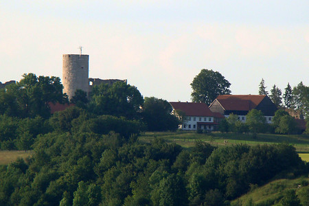 Blick zur Burgruine &ndash; (13.04.2016, VGN &copy;&nbsp;VGN GmbH)