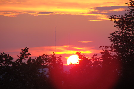 Sonnenuntergang über dem Dillberg &ndash; (13.04.2016, VGN &copy;&nbsp;VGN GmbH)