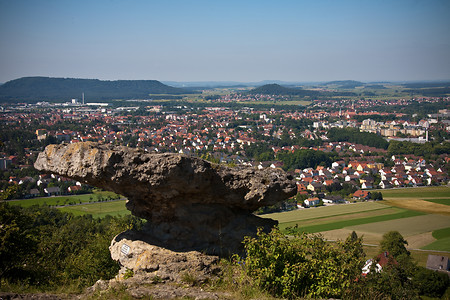 Krähentisch mit Ausblick &ndash; (13.04.2016, Erich Malter &copy;&nbsp;Erich Malter)
