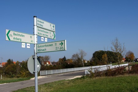 Abzweig &ndash; (19.02.2019, R. Rück &copy;&nbsp;schreibwerk)