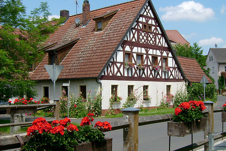 In Gutenstetten &ndash; (26.06.2005, VGN &copy;&nbsp;VGN GmbH)