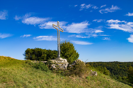 Gipfelkreuz Wolfstein an der Zeugenberrunde &ndash; (03.12.2018, Gehrmann Birgit &copy;&nbsp;Stadtarchiv Stadt Neumarkt i.d.OPf.)