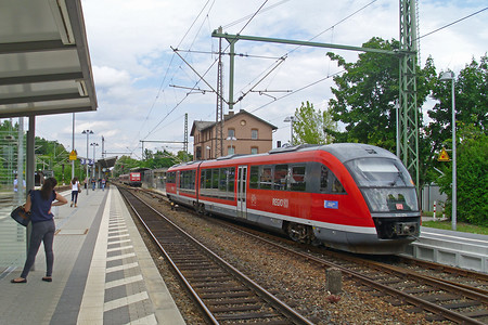 Bahnhof in Roth &ndash; (28.06.2014, VGN Pohle &copy;&nbsp;VGN GmbH Pohle)