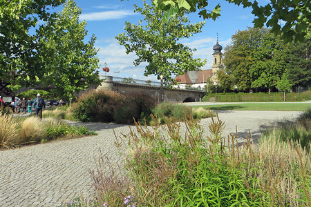 Weg zur Alten Mainbruecke &ndash; (29.09.2015, VGN &copy;&nbsp;VGN GmbH)