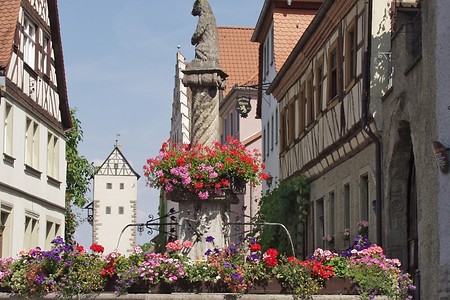 Mainbernheim Vierröhrenbrunnen &ndash; (29.09.2015, VGN &copy;&nbsp;VGN GmbH)