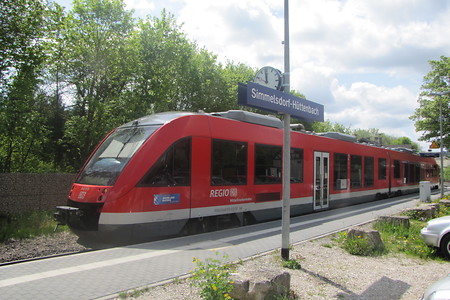 Am Bahnhof in Simmelsdorf &ndash; (VGN &copy;&nbsp;VGN GmbH)