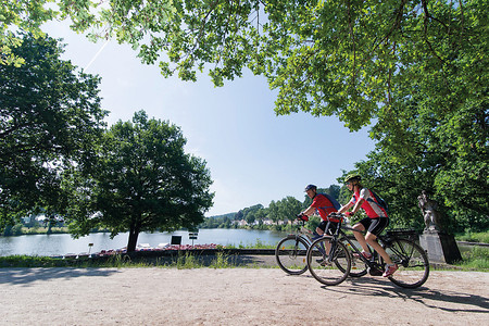 Radfahrer am Regnitzradweg &ndash; (03.06.2017, Markus Hammrich &copy;&nbsp;VGN GmbH)