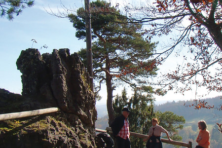 Die Wanderer auf Schloßberg &ndash; (VGN &copy;&nbsp;VGN GmbH)