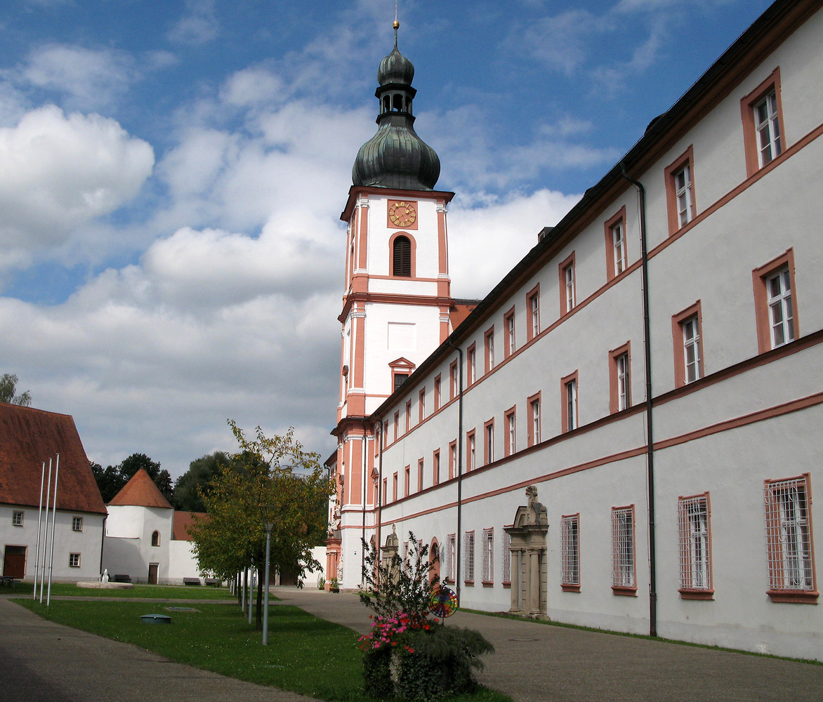 Kloster und Kirche &ndash;  (26.05.2016, VGN &copy;&nbsp;VGN GmbH)