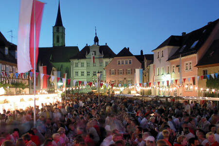 Winzerfest in Iphofen &ndash; (Richard Schober &copy;&nbsp;liondesign24)