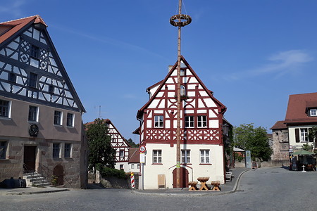 Marktplatz Cadolzburg &ndash; (20.08.2018, VGN &copy;&nbsp;VGN GmbH)