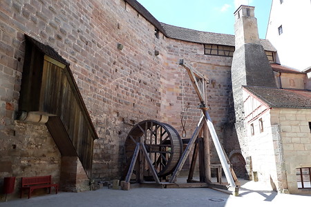 Cadolzburg Innenhof &ndash; (17.08.2018, VGN &copy;&nbsp;VGN GmbH)