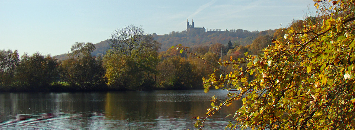 Der Main &ndash; Kloster Banz im Hintergrund  (VGN &copy;&nbsp;VGN GmbH)