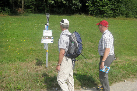 Wegweiser kurz vor der Wasserscheide &ndash; (10.08.2013, VGN &copy;&nbsp;VGN GmbH)