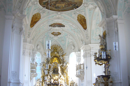 Basilika in Goessweinstein &ndash; (26.09.2011, up3 &copy;&nbsp;Verwendung ausschließlich für private Zwecke. Jede weitere Verwendung, insbesondere Reproduktion und Weitergabe an Dritte, ist nicht gestattet.)